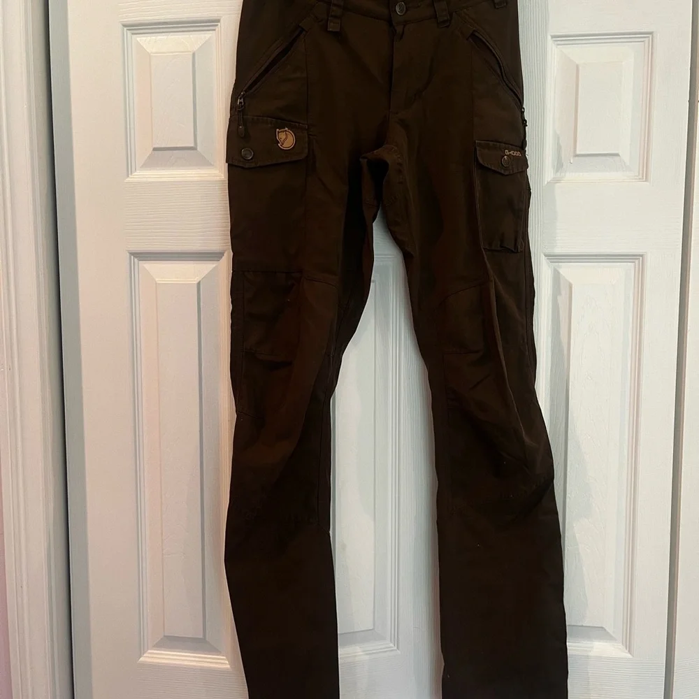 Fjallraven Cargo Pants Green - Picture 1 of 3